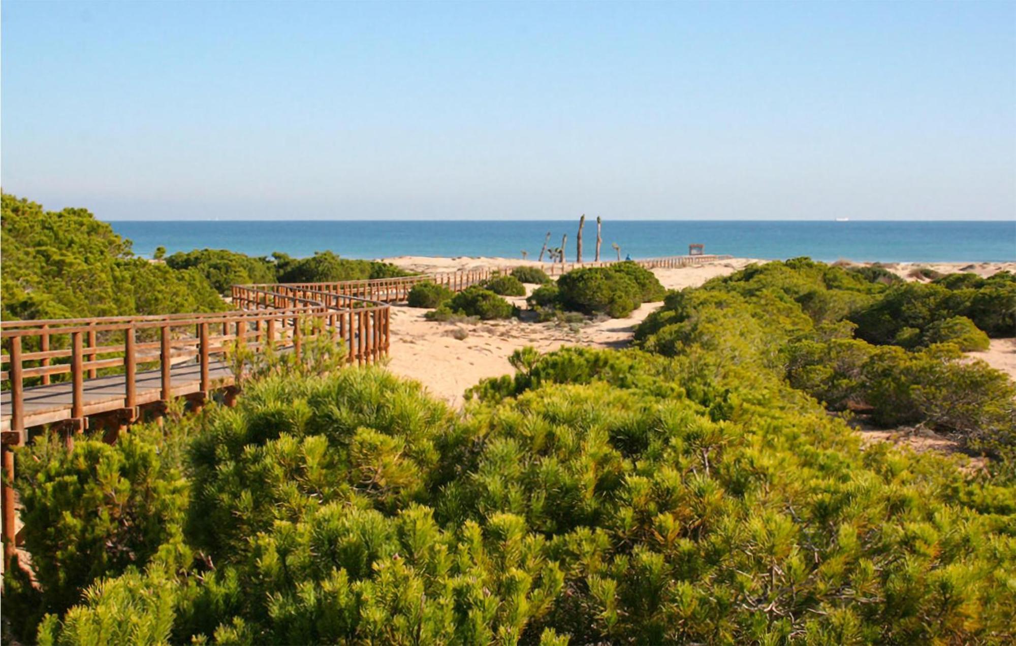 Beautiful Home In Gran Alacant With Kitchen Santa Pola Exterior photo